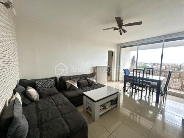 A louer APPARTEMENT T4 79 M2 TERRASSE  NIMES