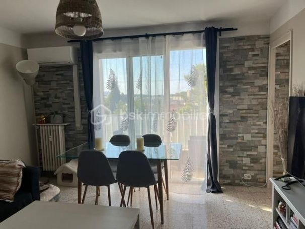 A louer APPARTEMENT T4 69 M2 TERRASSE BORD DE MER TOULON