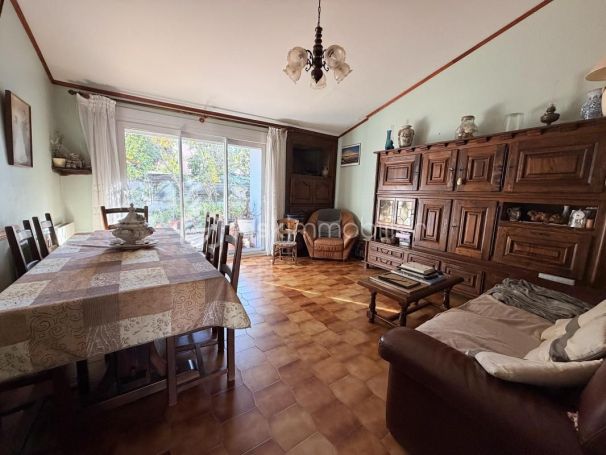 A louer MAISON  5 PIECES 102 M2 BORD DE MER SETE