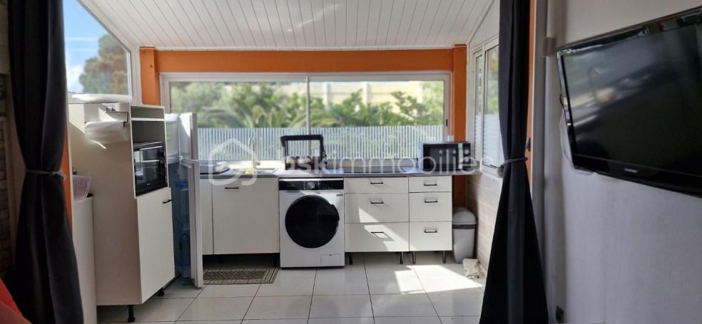 A louer APPARTEMENT T2 28 M2 PIEDS DANS L'EAU LE BARCARES