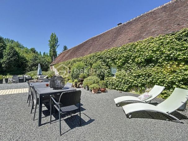 A louer LONGèRE  5 PIECES 140 M2  VILLERS CANIVET