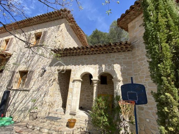 A vendre MAISON  5 PIECES 128 M2  LA MOTTE