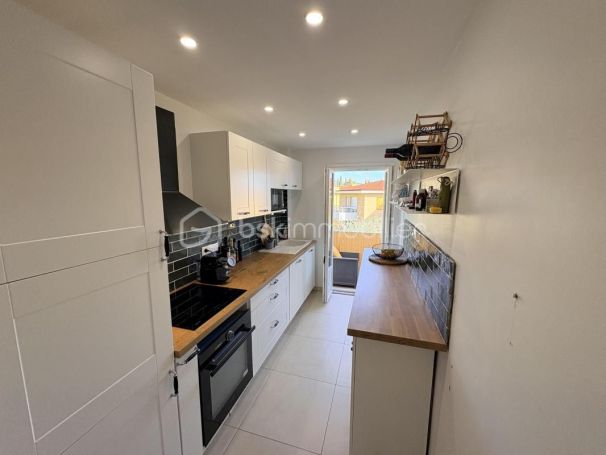 A louer APPARTEMENT T3 54 M2  GRASSE