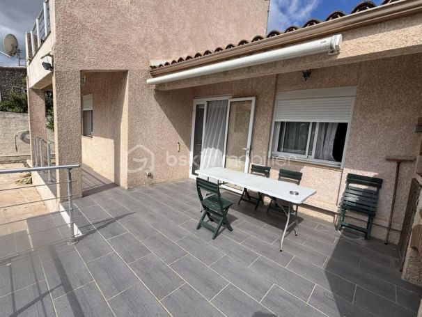 A louer MAISON  5 PIECES 105 M2  CASTELNAU DE GUERS