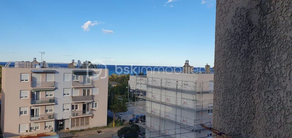 A louer APPARTEMENT T3 66 M2 VUE MER SARI SOLENZARA