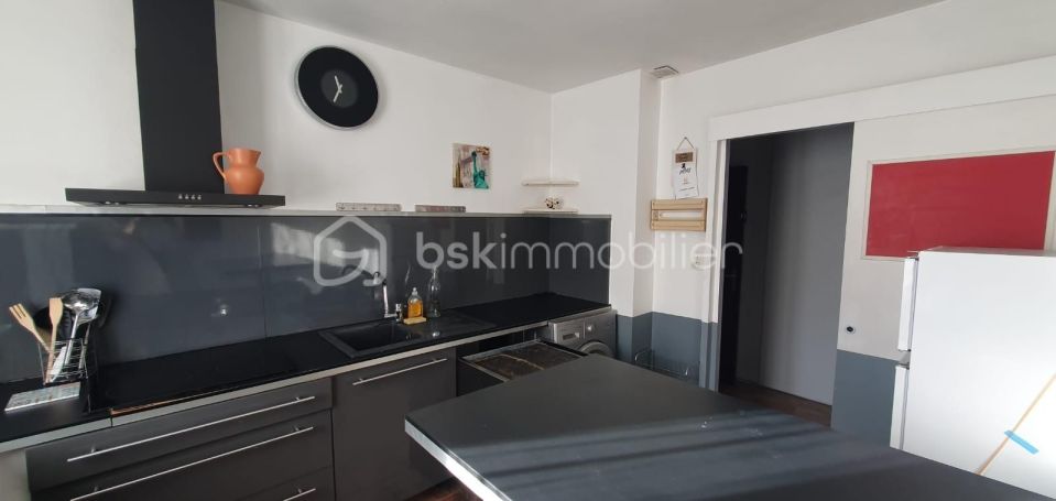 A louer APPARTEMENT T3 66 M2 VUE MER SARI SOLENZARA