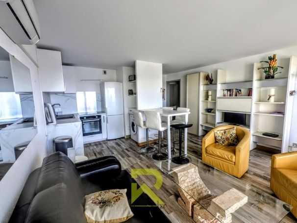 A vendre APPARTEMENT T3 50 M2 TERRASSE VUE MER LE CAP D AGDE