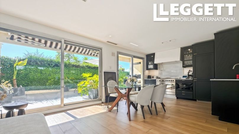 A louer STUDIO  51 M2 TERRASSE VUE MER NICE