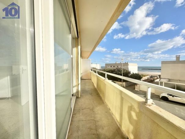A louer APPARTEMENT T3 68 M2 PIEDS DANS L'EAU VALRAS PLAGE