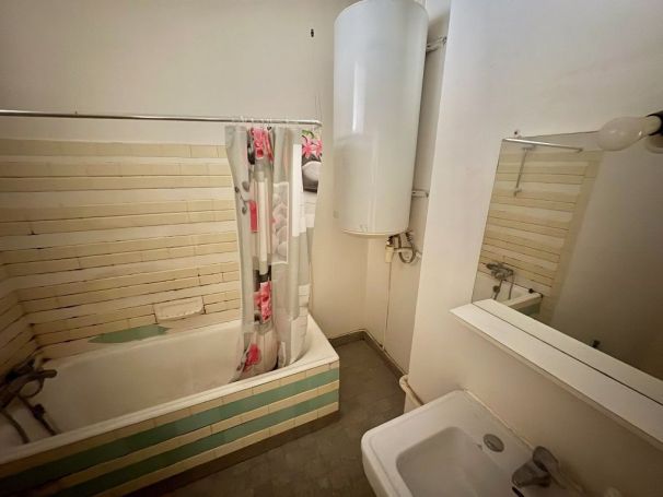 A louer APPARTEMENT T2 39 M2 BORD DE MER NICE