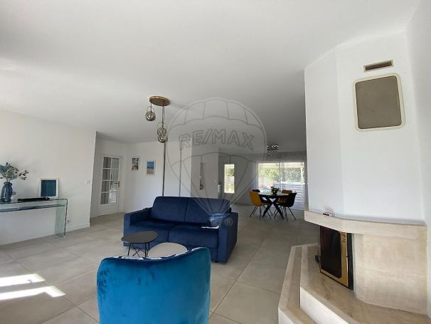 A louer MAISON  5 PIECES 135 M2 BORD DE MER ROYAN