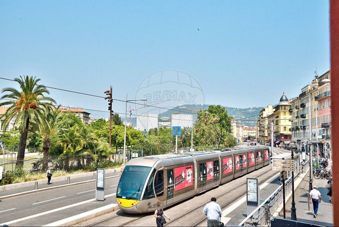 A louer APPARTEMENT NEUF T2 22 M2 BORD DE MER NICE