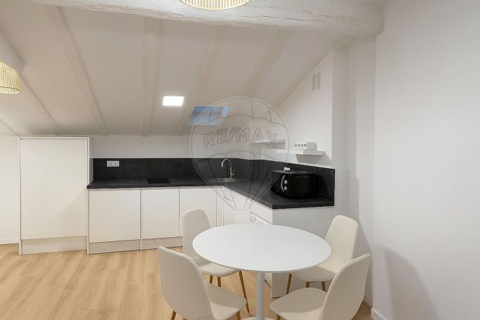 A louer APPARTEMENT NEUF T2 22 M2 BORD DE MER NICE