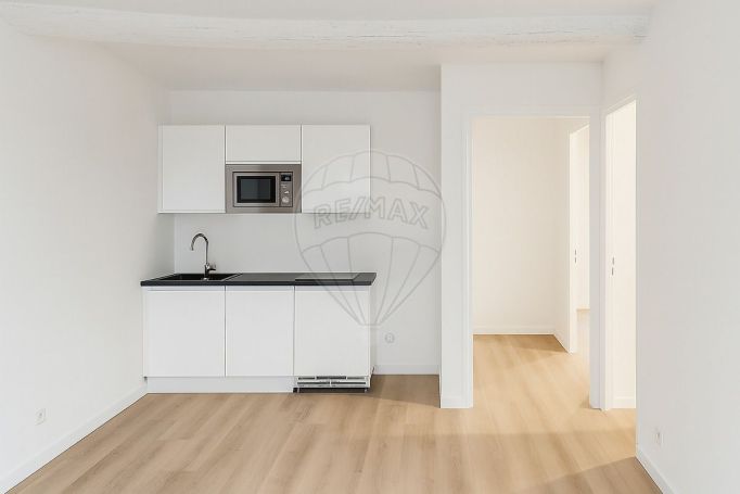 A louer APPARTEMENT NEUF T2 30 M2 BORD DE MER NICE