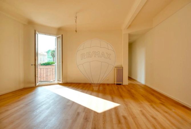 A louer APPARTEMENT NEUF T3 63 M2 BORD DE MER NICE