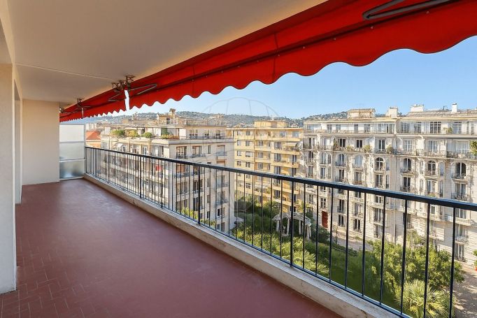 A louer APPARTEMENT T2 50 M2 TERRASSE BORD DE MER NICE