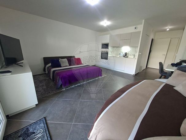 A louer STUDIO NEUF  35 M2 BORD DE MER VILLENEUVE LOUBET