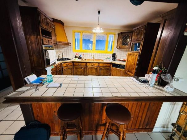 A vendre MAISON  5 PIECES 110 M2  QUARANTE