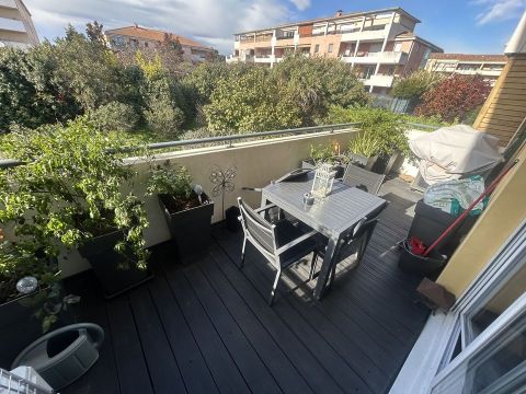 A louer APPARTEMENT DUPLEX T3 72 M2 TERRASSE MARSEILLE 13EME