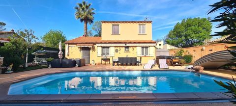 A louer MAISON  5 PIECES 125 M2  AUBAGNE