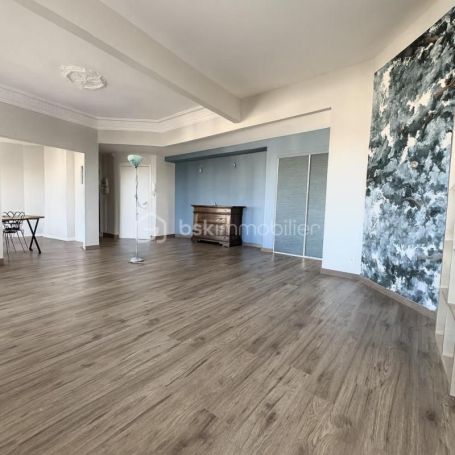 A louer APPARTEMENT T3 92 M2  BEZIERS