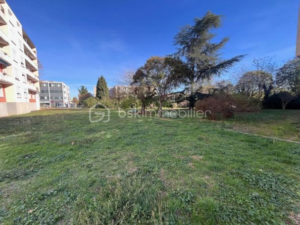 A louer APPARTEMENT T3 54 M2  BEZIERS