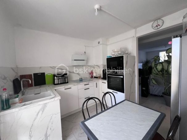 A louer APPARTEMENT T3 54 M2  BEZIERS