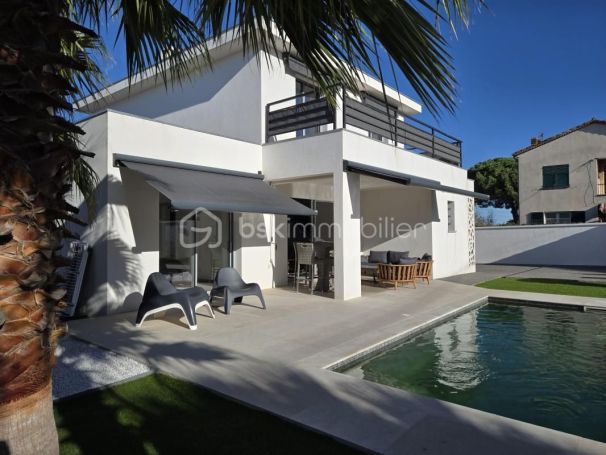 A louer MAISON  CONTEMPORAINE BORD DE MER PUGET SUR ARGENS