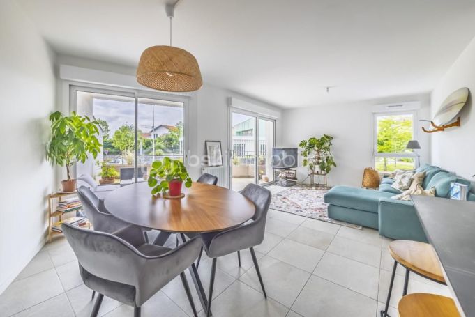 A louer APPARTEMENT NEUF T4 93 M2 TERRASSE  BAYONNE