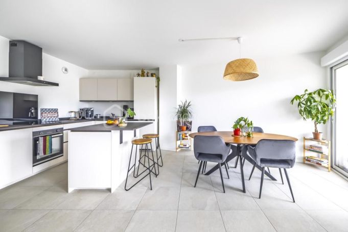 A louer APPARTEMENT NEUF T4 93 M2 TERRASSE  BAYONNE