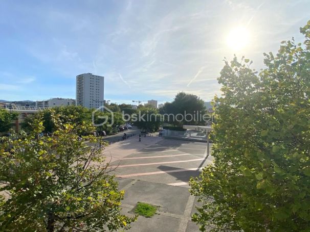 A louer APPARTEMENT T2 39 M2 TERRASSE BORD DE MER LA SEYNE SUR MER