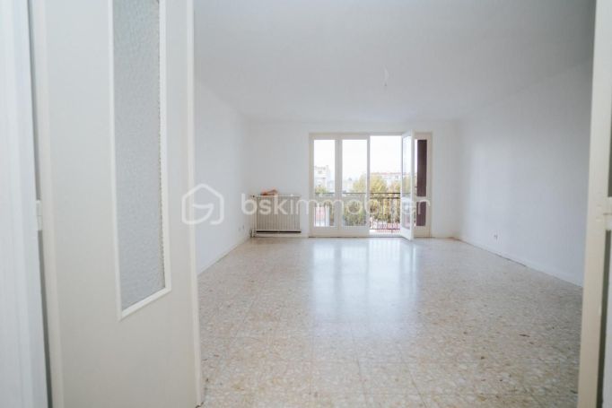 A louer APPARTEMENT T3 80 M2  PERPIGNAN