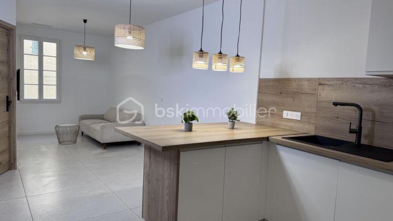 A louer APPARTEMENT NEUF T2 45 M2 BORD DE MER HYERES