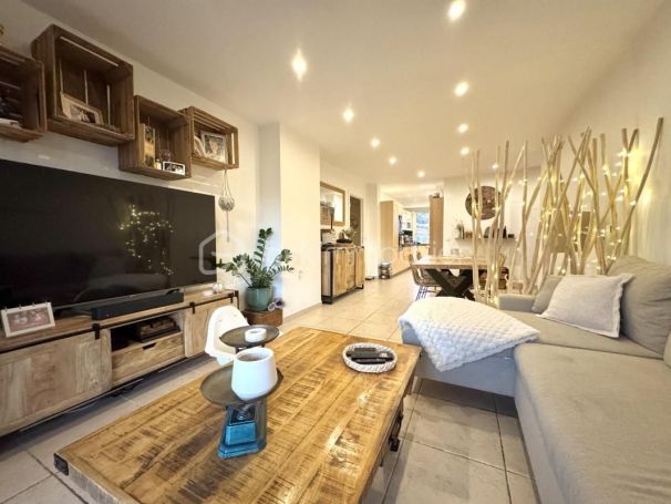 A louer APPARTEMENT T3 72 M2 TERRASSE BORD DE MER LE CANNET