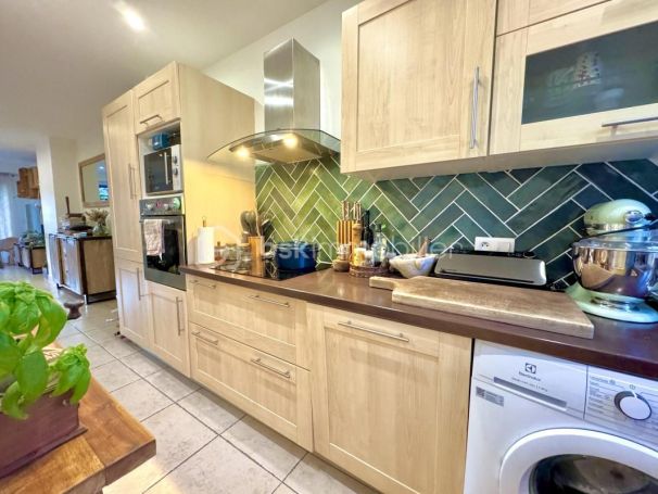 A louer APPARTEMENT T3 72 M2 TERRASSE BORD DE MER LE CANNET