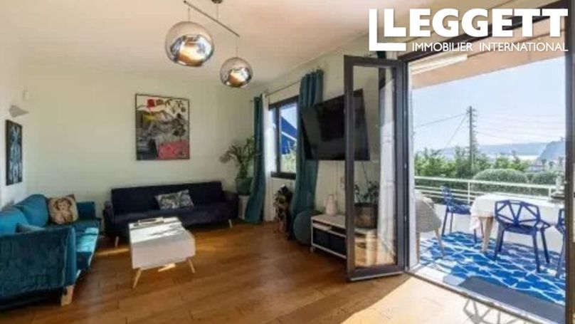 A louer MAISON  BORD DE MER NICE