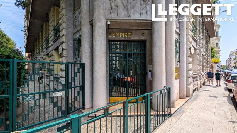 A louer APPARTEMENT DE PRESTIGE T2 56 M2 BORD DE MER NICE