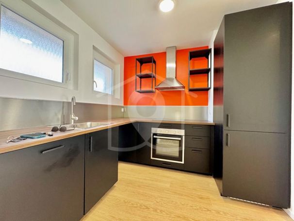 A louer APPARTEMENT NEUF T2 48 M2 TERRASSE BORD DE MER CANNES