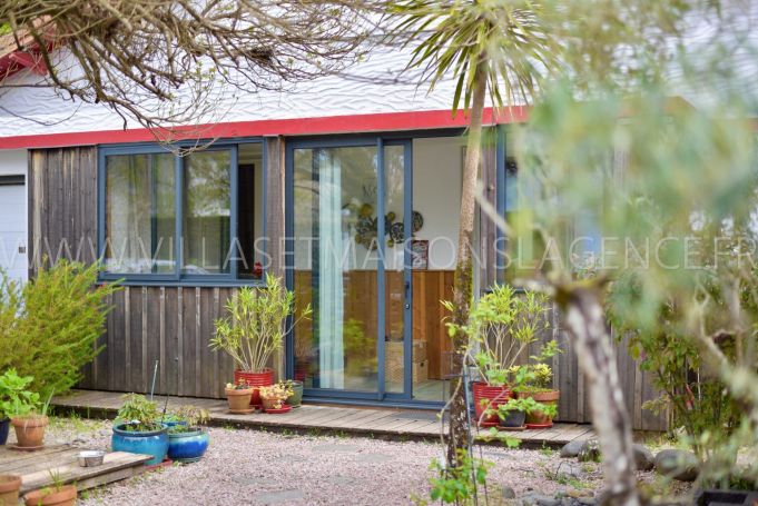 A vendre charmante maison typique 196 m² plain pied LE BETEY ANDERNOS-LES-BAINS