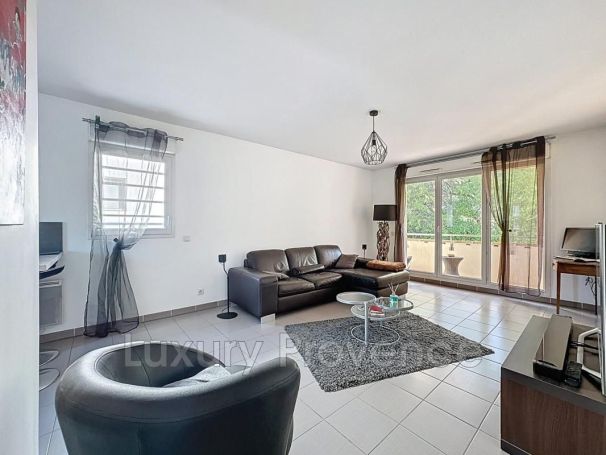 A louer APPARTEMENT T3 69 M2  GARDANNE