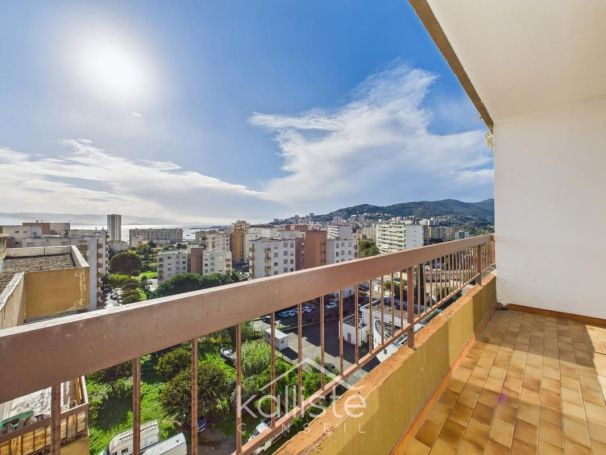 A louer APPARTEMENT T4 100 M2 TERRASSE VUE MER AJACCIO
