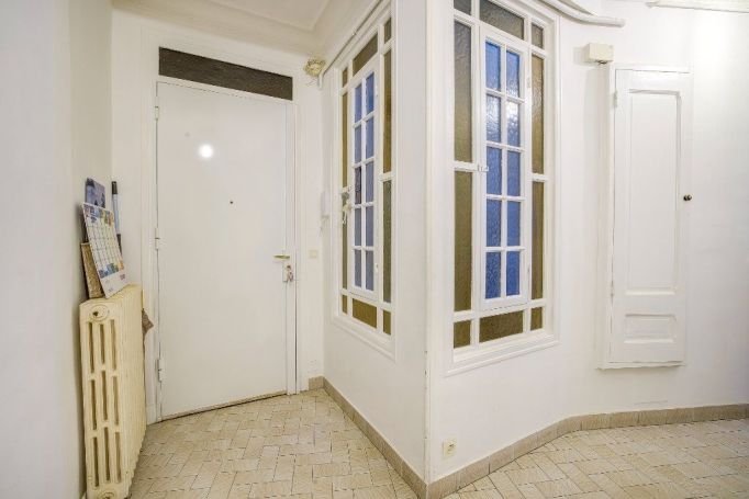 A louer APPARTEMENT T3 66 M2 BORD DE MER NICE