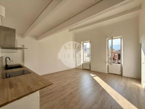 A louer APPARTEMENT DUPLEX NEUF T3 69 M2  SAINT ZACHARIE