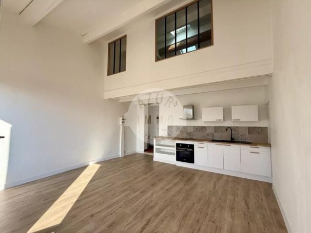 A louer APPARTEMENT DUPLEX NEUF T3 69 M2  SAINT ZACHARIE