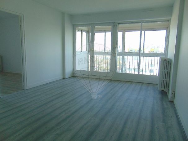 A louer APPARTEMENT T3 67 M2 BORD DE MER ROYAN