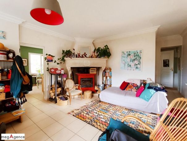 A louer MAISON  DE MAîTRE  TABANAC