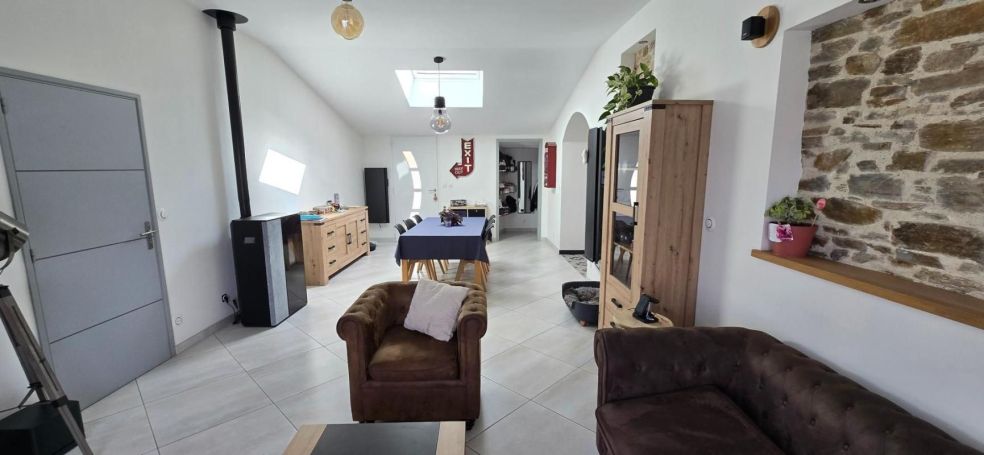 A louer MAISON  CONTEMPORAINE  CHAVAGNES EN PAILLERS