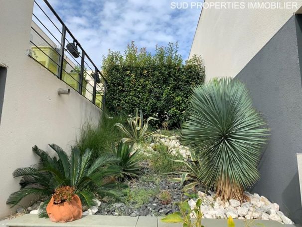 MAISON  CONTEMPORAINE  PERPIGNAN