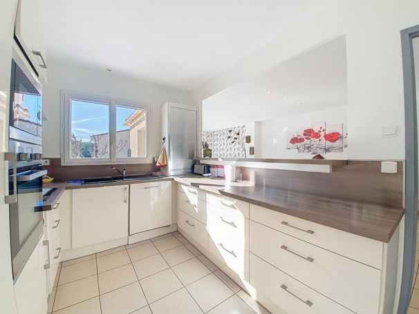 MAISON  4 PIECES 83 M2 BORD DE MER SAINT LAURENT DE LA SALANQUE