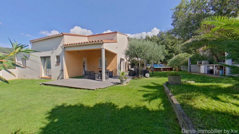 MAISON  6 PIECES 172 M2  LES CLUSES